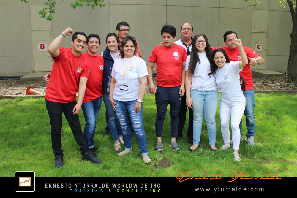 Team Building Corporativo LATAM con actividades vivenciales de integración y liderazgo